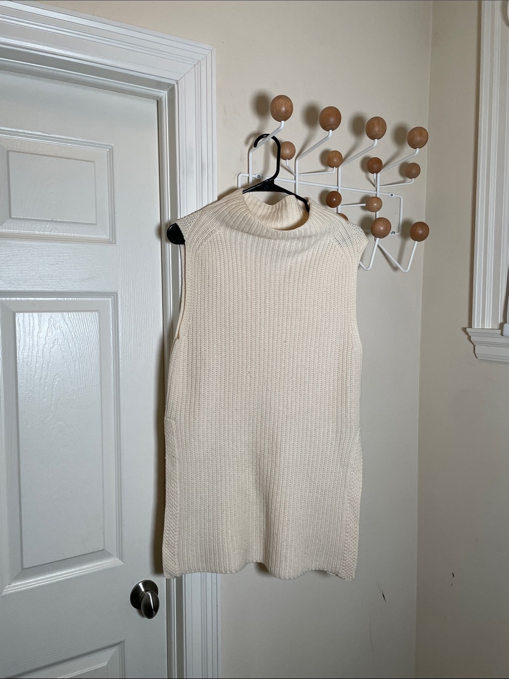 Aritzia Wilfred Merino Wool Sleeveless Ribbed Turtleneck Sweater Cream S